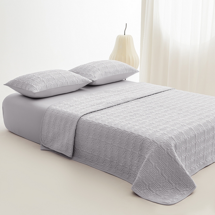 91家纺网 家纺一手货源 找家纺 恩和家纺 2026新款锦氨凉感丝夹棉床盖 冰美式凉感床盖 芦花灰