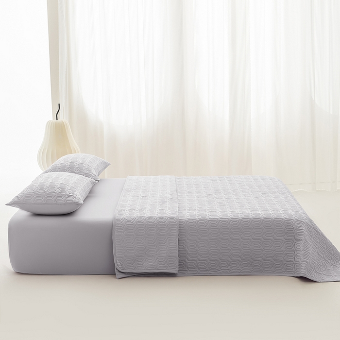 91家纺网 家纺一手货源 找家纺 恩和家纺 2026新款锦氨凉感丝夹棉床盖 冰美式凉感床盖 芦花灰