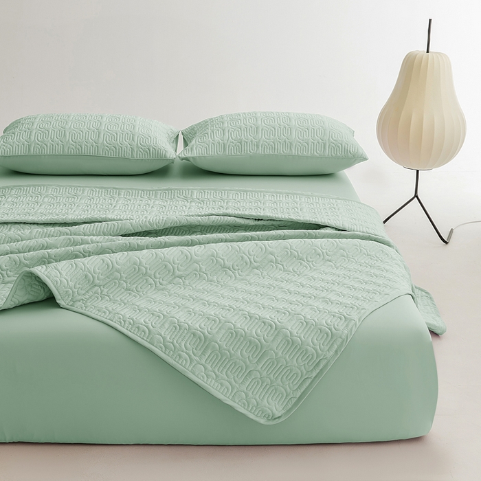 91家纺网 家纺一手货源 找家纺 恩和家纺 2026新款锦氨凉感丝夹棉床盖 冰美式凉感床盖 浅浅绿