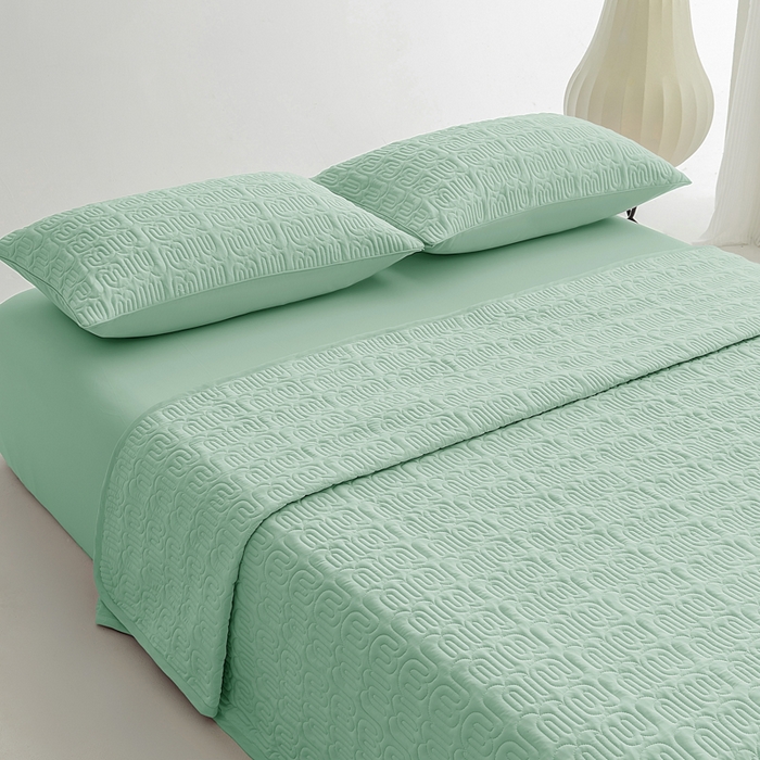 91家纺网 家纺一手货源 找家纺 恩和家纺 2026新款锦氨凉感丝夹棉床盖 冰美式凉感床盖 浅浅绿