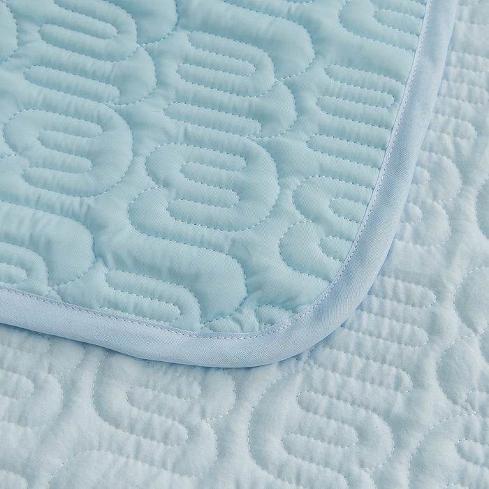 91家纺网 家纺一手货源 找家纺 恩和家纺 2026新款锦氨凉感丝夹棉床盖 冰美式凉感床盖 水花兰