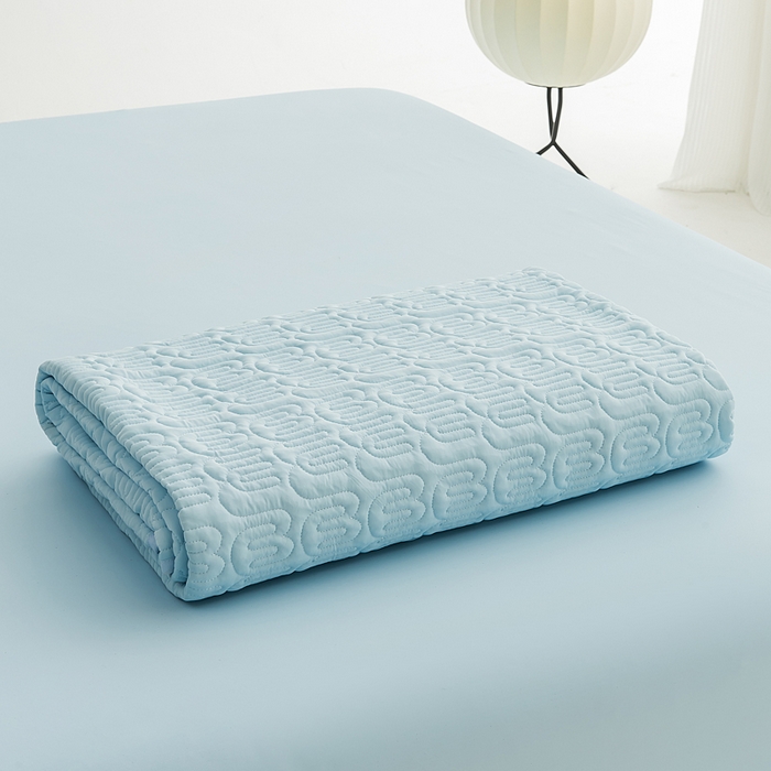 91家纺网 家纺一手货源 找家纺 恩和家纺 2026新款锦氨凉感丝夹棉床盖 冰美式凉感床盖 水花兰