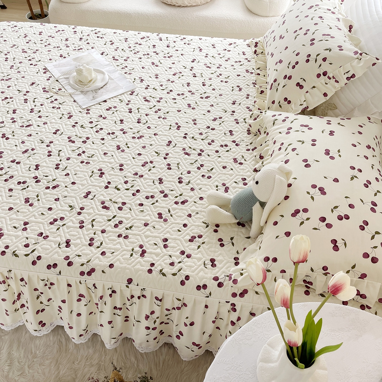 91家纺网 家纺一手货源 找家纺 忘忧草 2026新款13372全棉夹棉款床笠式床裙 2樱桃季 紫