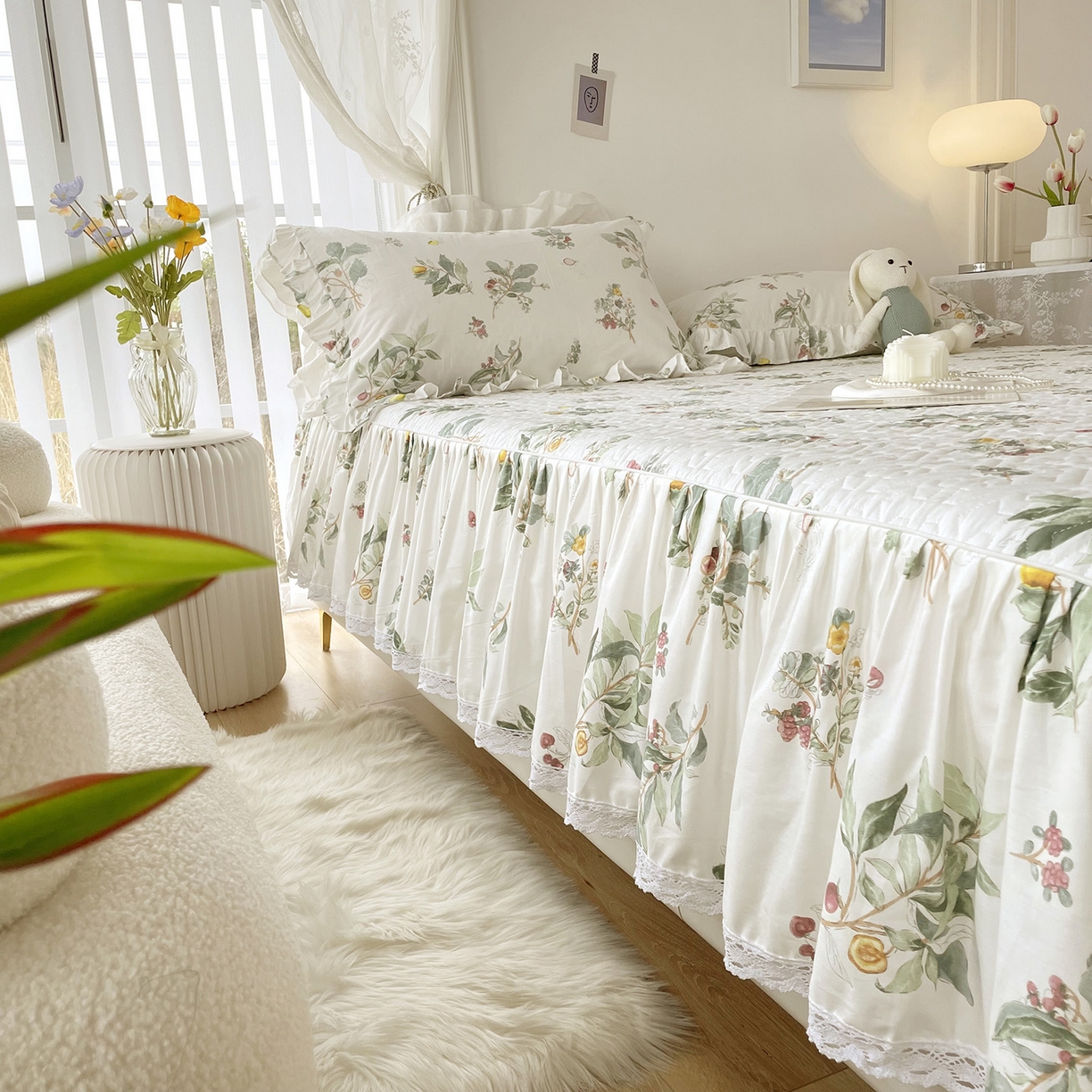 91家纺网 家纺一手货源 找家纺 忘忧草 2026新款13372全棉夹棉款床笠式床裙 4南枝