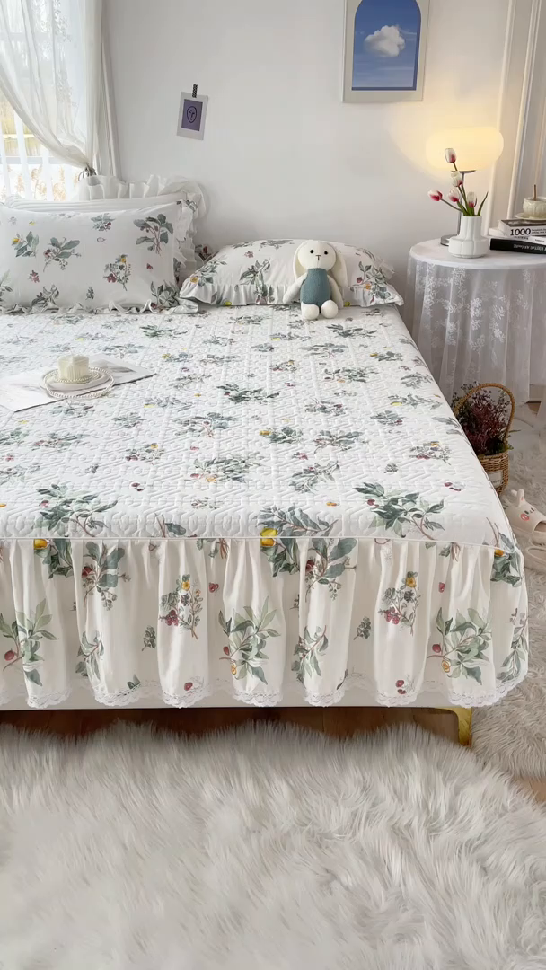 91家纺网 家纺一手货源 找家纺 忘忧草 2026新款13372全棉夹棉款床笠式床裙 4南枝