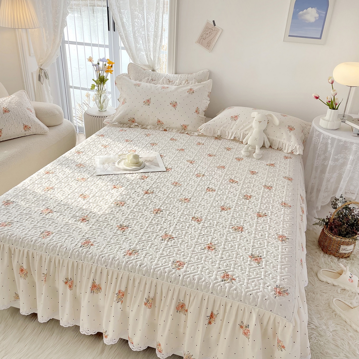 91家纺网 家纺一手货源 找家纺 忘忧草 2026新款13372全棉夹棉款床笠式床裙 7花簇-米