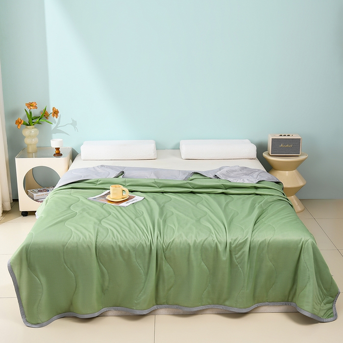 91家纺网 家纺一手货源 找家纺 预言家纺 2026新款深睡双感双重凉感丝夏凉被被子被芯 海洋果绿