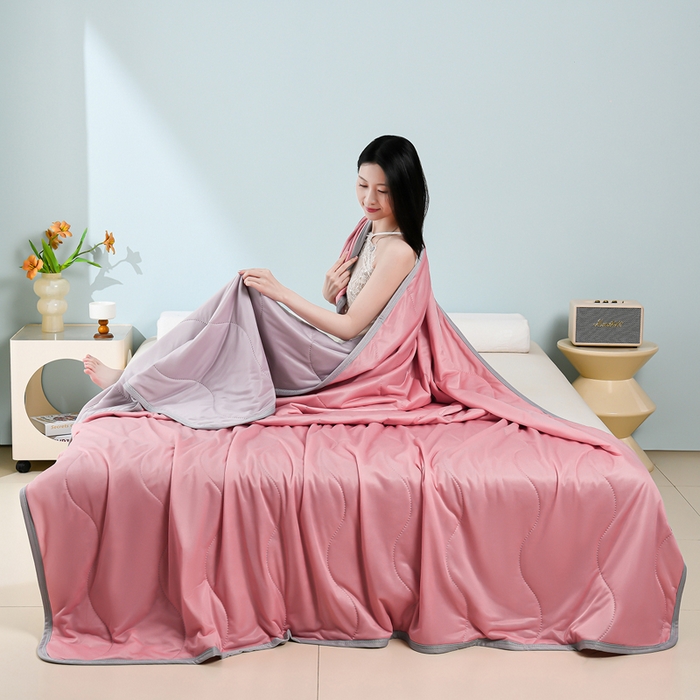 91家纺网 家纺一手货源 找家纺 预言家纺 2026新款深睡双感双重凉感丝夏凉被被子被芯 海洋豆沙