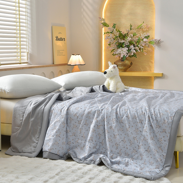 91家纺网 家纺一手货源 找家纺 预言家纺 2026新款云朵棉印花夏被空调被被子被芯夏凉被 蜜语-灰