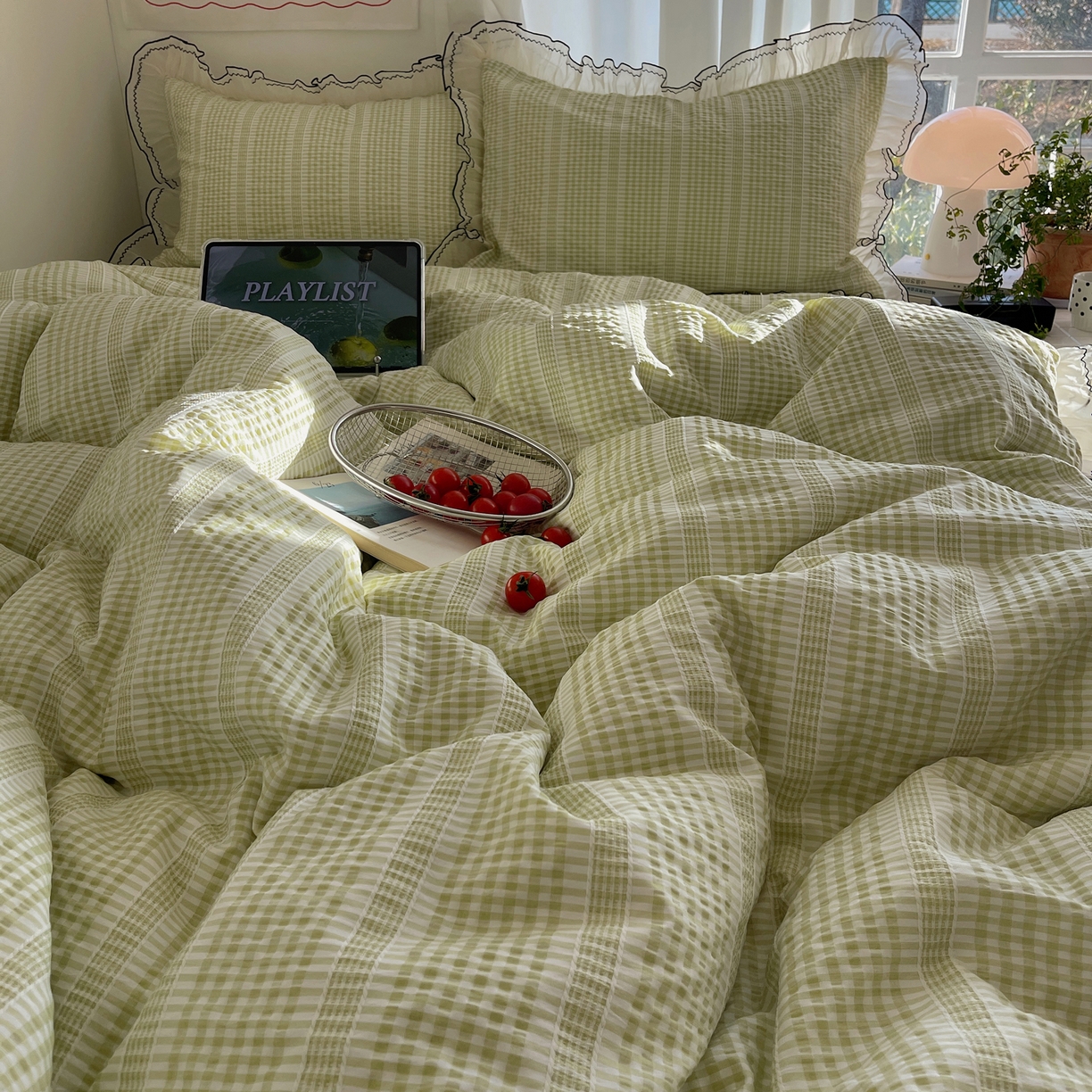 91家纺网 家纺一手货源 找家纺 （总）首尔家纺 2026春夏新款小清新色织提花格子花边款床单床盖款四件套蜜格系列