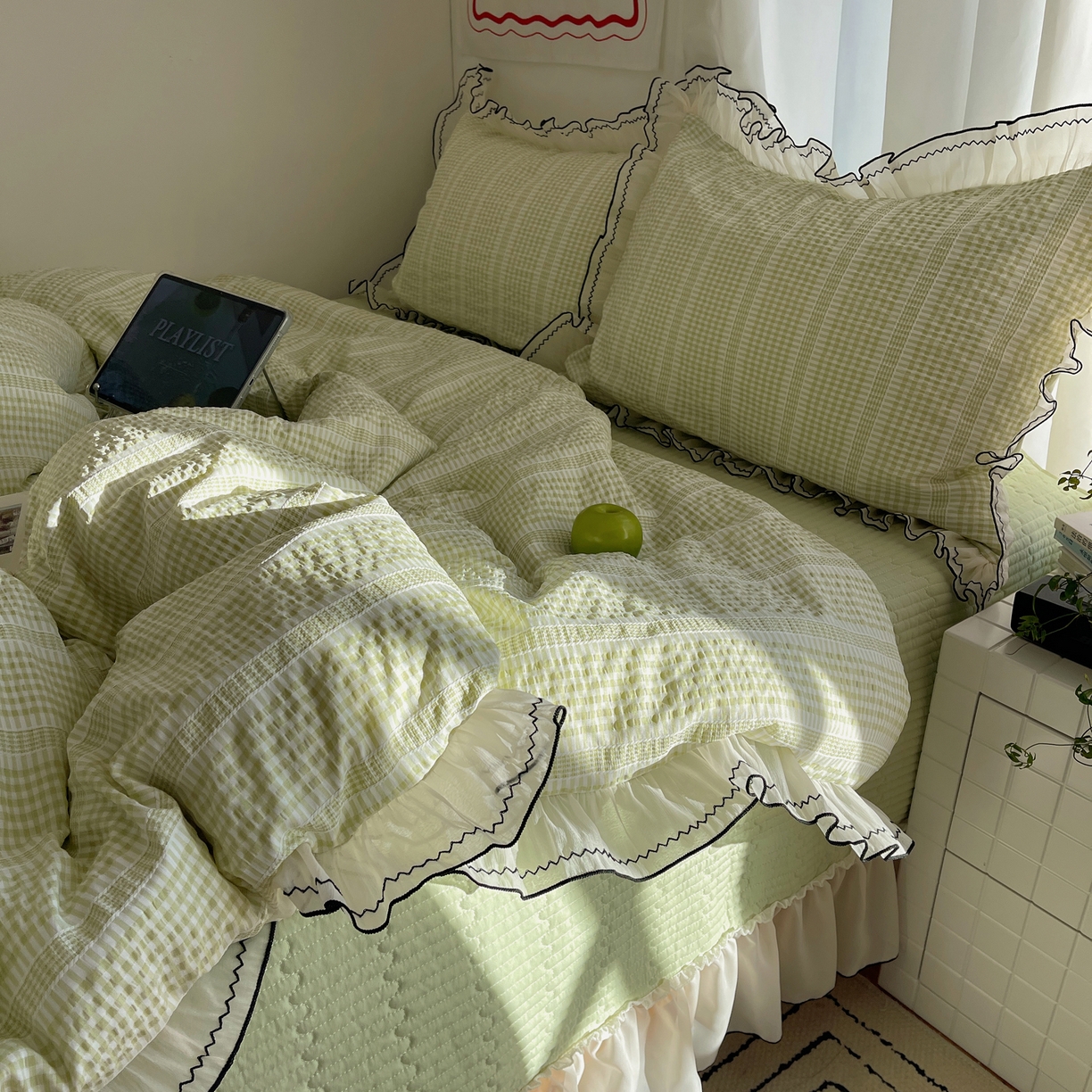 91家纺网 家纺一手货源 找家纺 （总）首尔家纺 2026春夏新款小清新色织提花格子花边款床单床盖款四件套蜜格系列