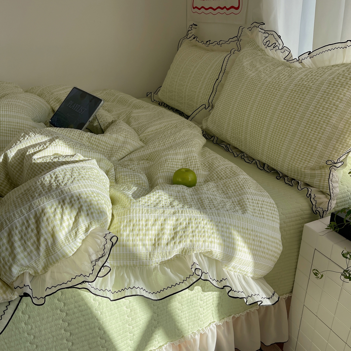 91家纺网 家纺一手货源 找家纺 （总）首尔家纺 2026春夏新款小清新色织提花格子花边款床单床盖款四件套蜜格系列