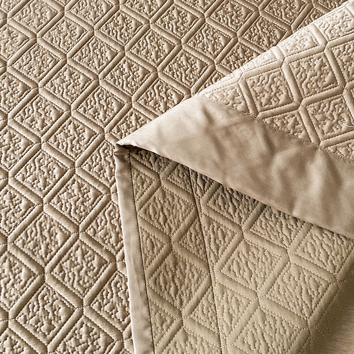 91家纺网 家纺一手货源 找家纺 欧夏家纺 2026新款欧式夏季凉感莱赛尔天丝床盖三件套夹棉床盖床褥直播供货 大象棕