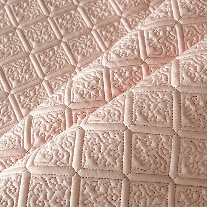 91家纺网 家纺一手货源 找家纺 欧夏家纺 2026新款欧式夏季凉感莱赛尔天丝床盖三件套夹棉床盖床褥直播供货 美玉色