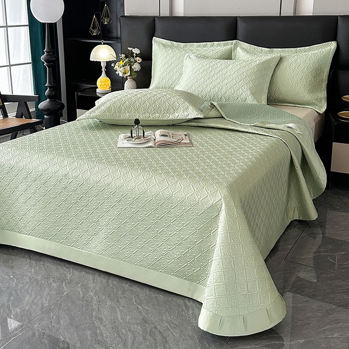 91家纺网 家纺一手货源 找家纺 欧夏家纺 2026新款欧式夏季凉感莱赛尔天丝床盖三件套夹棉床盖床褥直播供货 牛油果绿