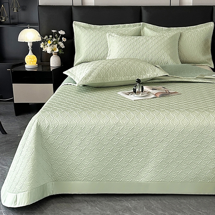 91家纺网 家纺一手货源 找家纺 欧夏家纺 2026新款欧式夏季凉感莱赛尔天丝床盖三件套夹棉床盖床褥直播供货 牛油果绿