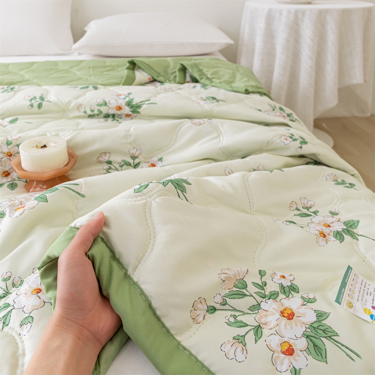 91家纺网 家纺一手货源 找家纺 伊凡 2025新款亲肤磨毛印花夏凉被空调被子薄盖毯被 复古碎花