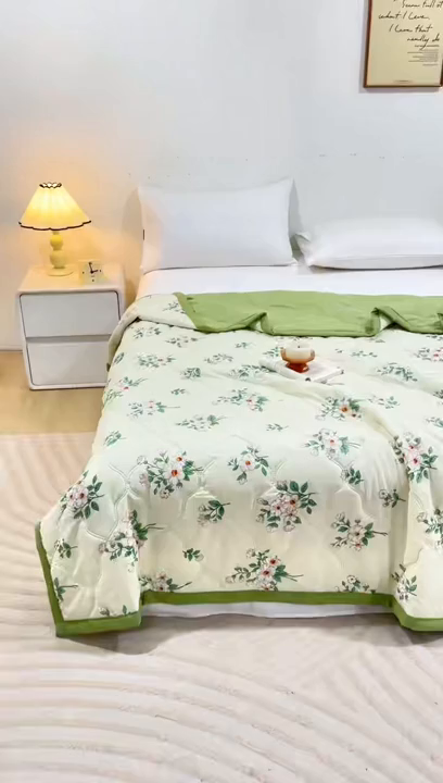 91家纺网 家纺一手货源 找家纺 伊凡 2025新款亲肤磨毛印花夏凉被空调被子薄盖毯被 复古碎花