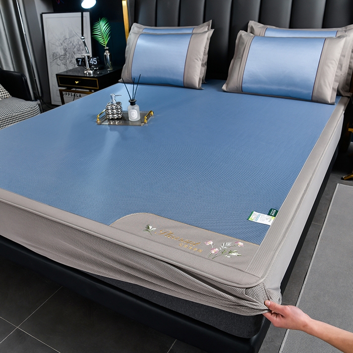 91家纺网 家纺一手货源 找家纺 小牛席业 2026新款艾草清香冰丝席（床笠款）凉席藤席冰藤席冰丝席竹席草席空调席乳胶席豆豆席 艾草清香冰丝席（床笠款）-蓝色