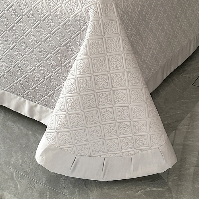 91家纺网 家纺一手货源 找家纺 欧夏家纺 2026新款欧式夏季凉感莱赛尔天丝床盖三件套夹棉床盖床褥直播供货 月光灰