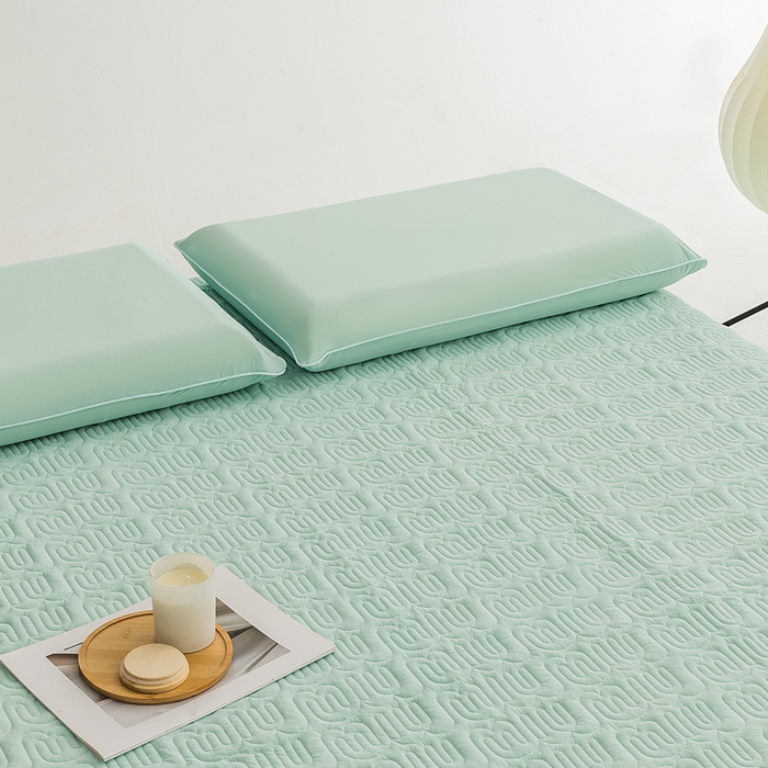 91家纺网 家纺一手货源 找家纺 恩和家纺 2026新款锦氨凉感丝夹棉床护垫 冰美式凉感垫 浅浅绿