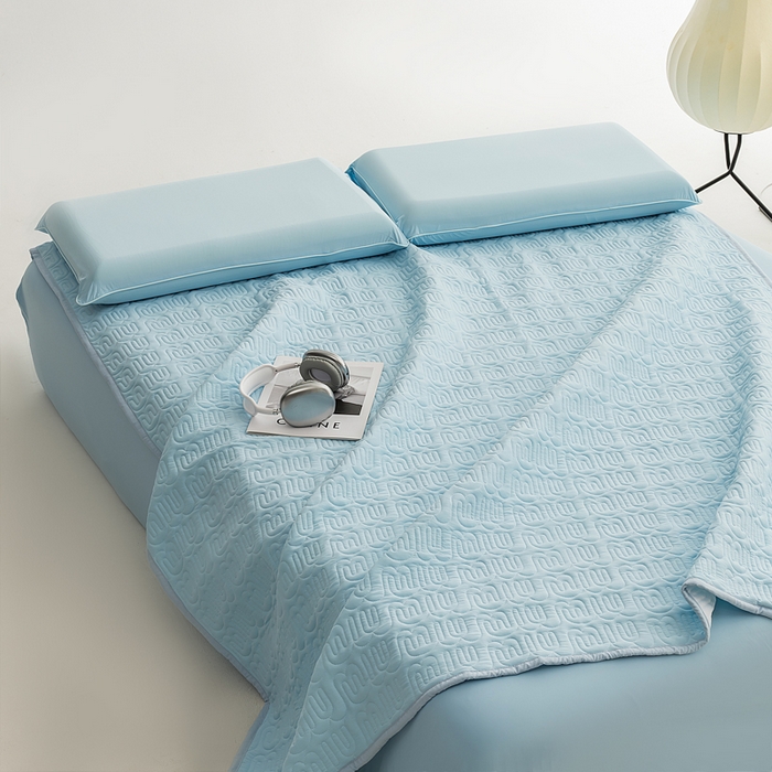 91家纺网 家纺一手货源 找家纺 恩和家纺 2026新款锦氨凉感丝夹棉床护垫 冰美式凉感垫 水花兰