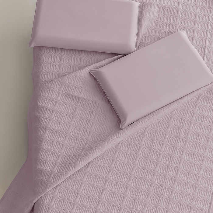 91家纺网 家纺一手货源 找家纺 恩和家纺 2026新款锦氨凉感丝夹棉床护垫 冰美式凉感垫 仙女紫