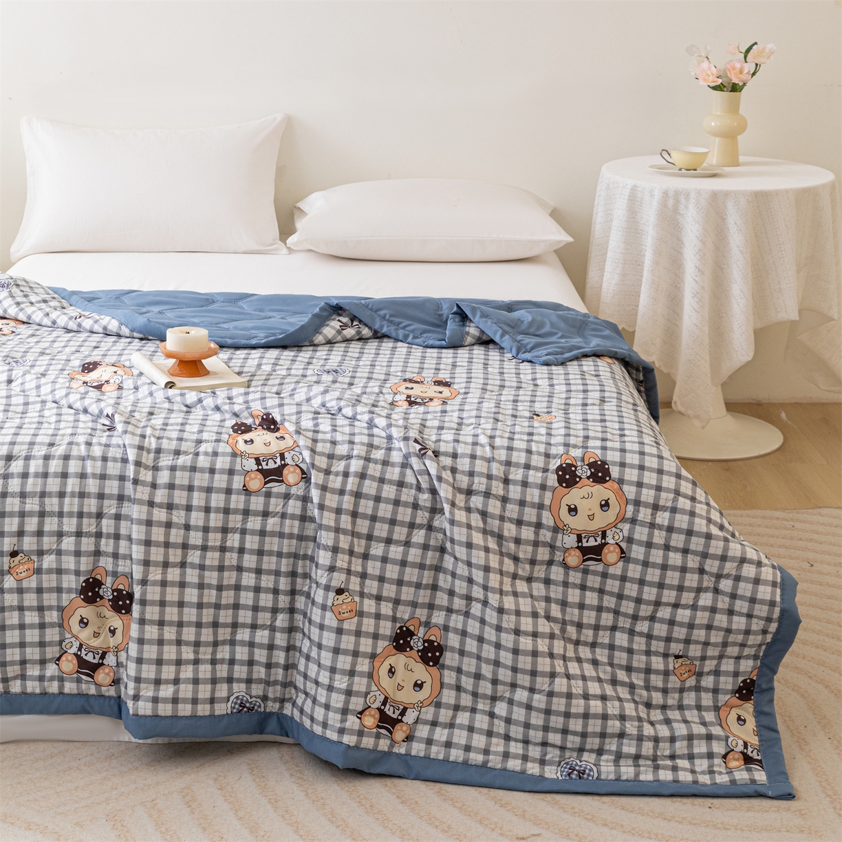 91家纺网 家纺一手货源 找家纺 伊凡 2025新款亲肤磨毛印花夏凉被空调被子薄盖毯被 卡通格