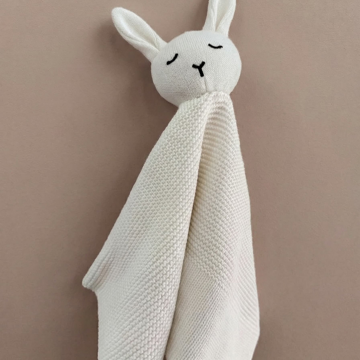 91家纺网 家纺一手货源 找家纺 暖绵绵家纺 新款宝宝的好玩伴萌兔安抚巾新生儿陪睡软玩偶-甜梦兔 甜梦兔-白色 40*40cm