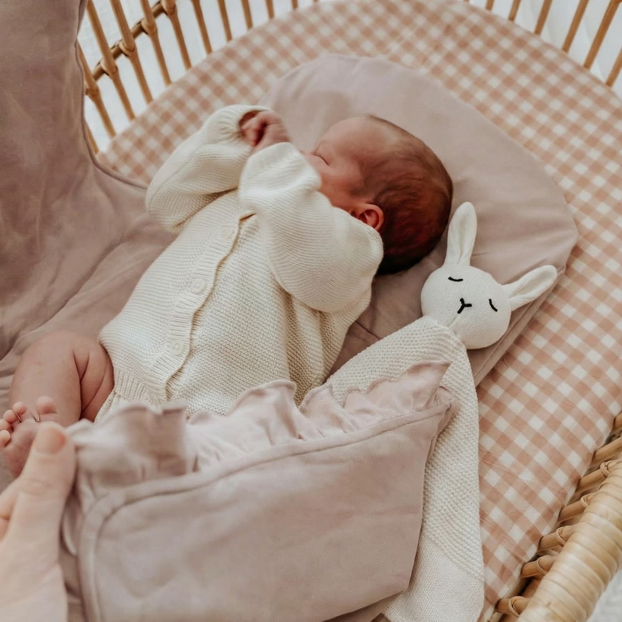 91家纺网 家纺一手货源 找家纺 暖绵绵家纺 新款宝宝的好玩伴萌兔安抚巾新生儿陪睡软玩偶-甜梦兔 甜梦兔-白色 40*40cm