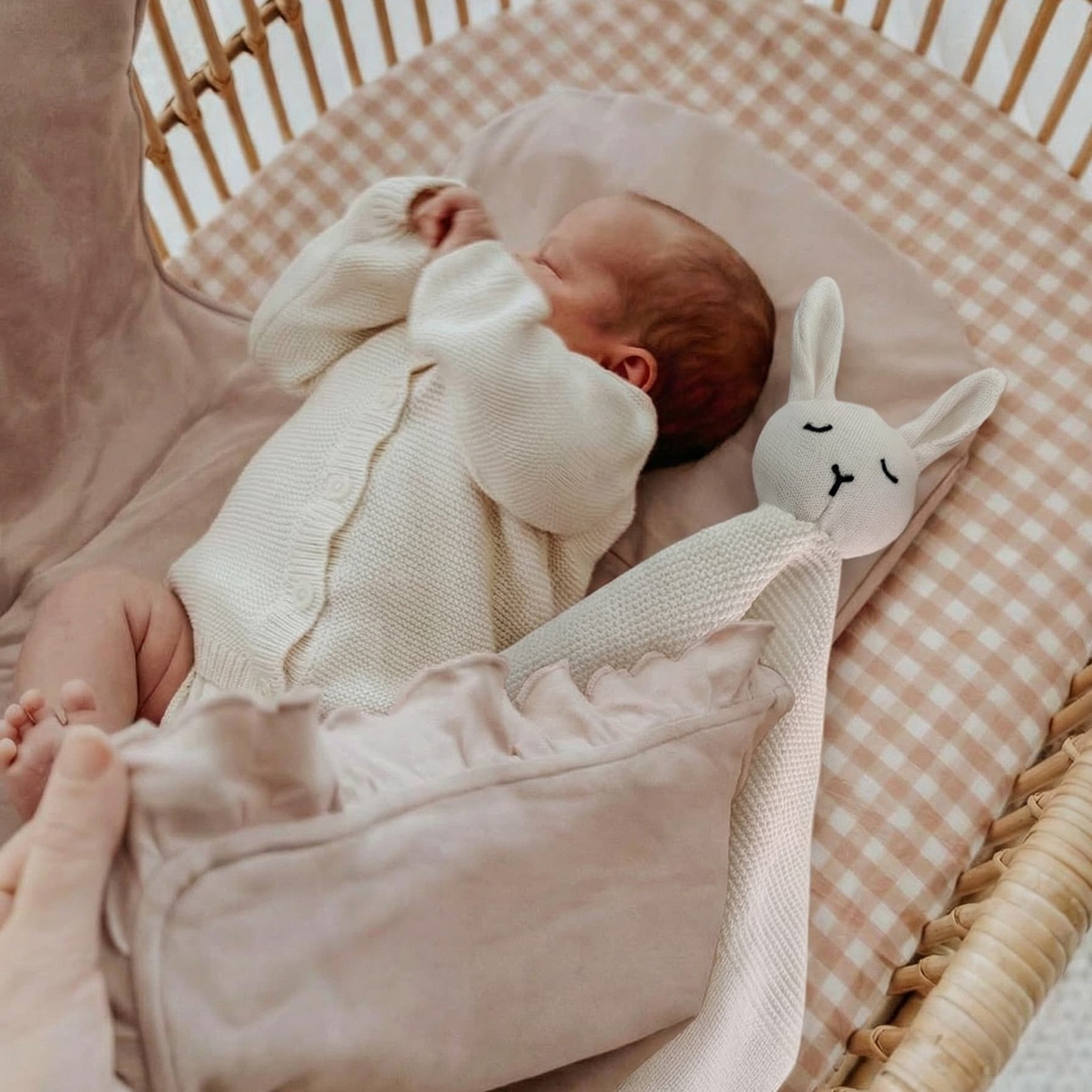 91家纺网 家纺一手货源 找家纺 暖绵绵家纺 新款宝宝的好玩伴萌兔安抚巾新生儿陪睡软玩偶-甜梦兔 甜梦兔-白色 40*40cm