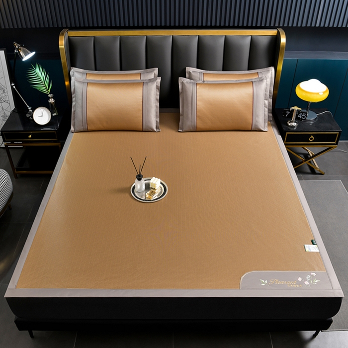 91家纺网 家纺一手货源 找家纺 小牛席业 2026新款艾草清香冰丝席系列凉席藤席冰藤席冰丝席竹席草席空调席乳胶席豆豆席 艾草清香冰丝席-咖色