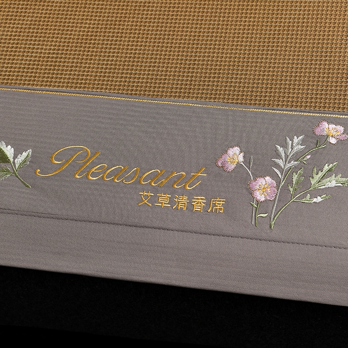 91家纺网 家纺一手货源 找家纺 小牛席业 2026新款艾草清香冰丝席系列凉席藤席冰藤席冰丝席竹席草席空调席乳胶席豆豆席 艾草清香冰丝席-咖色