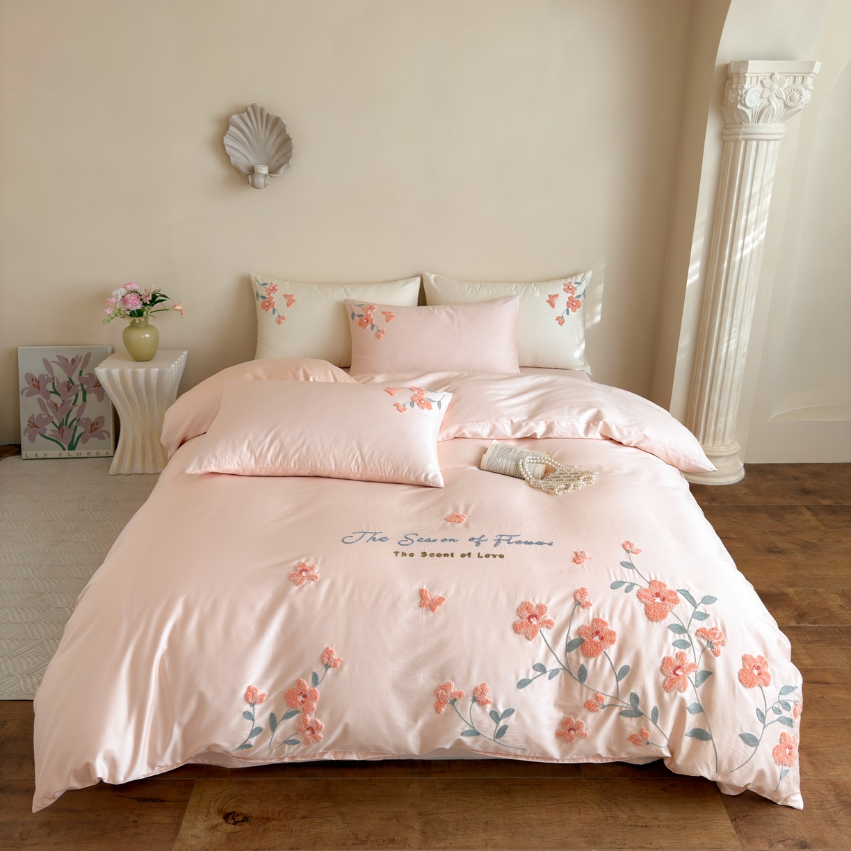 91家纺网 家纺一手货源 找家纺 优彩 2026春夏新款A类100支长绒棉毛巾绣四件套系列 满庭芳-冰莓粉