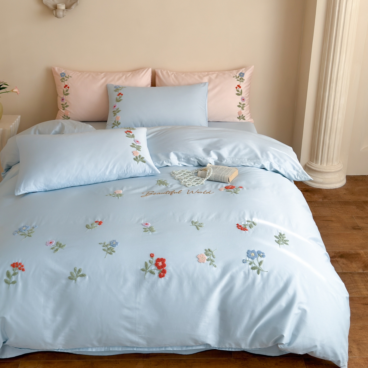 91家纺网 家纺一手货源 找家纺 优彩 2026春夏新款A类100支长绒棉毛巾绣四件套系列 醉花阴-蓝