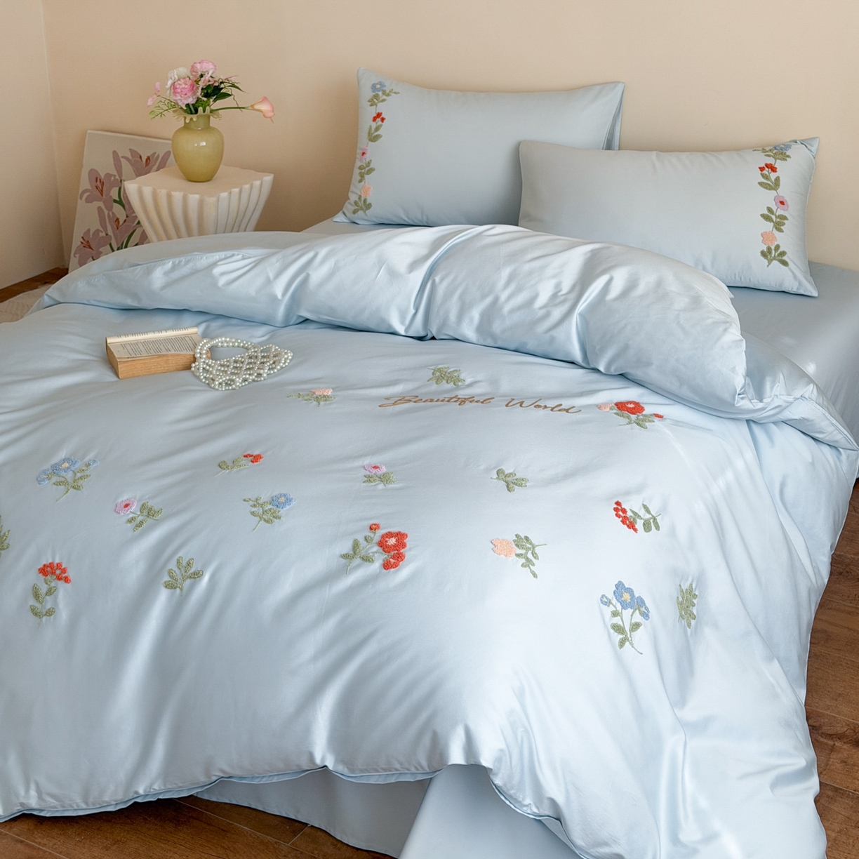 91家纺网 家纺一手货源 找家纺 优彩 2026春夏新款A类100支长绒棉毛巾绣四件套系列 醉花阴-蓝