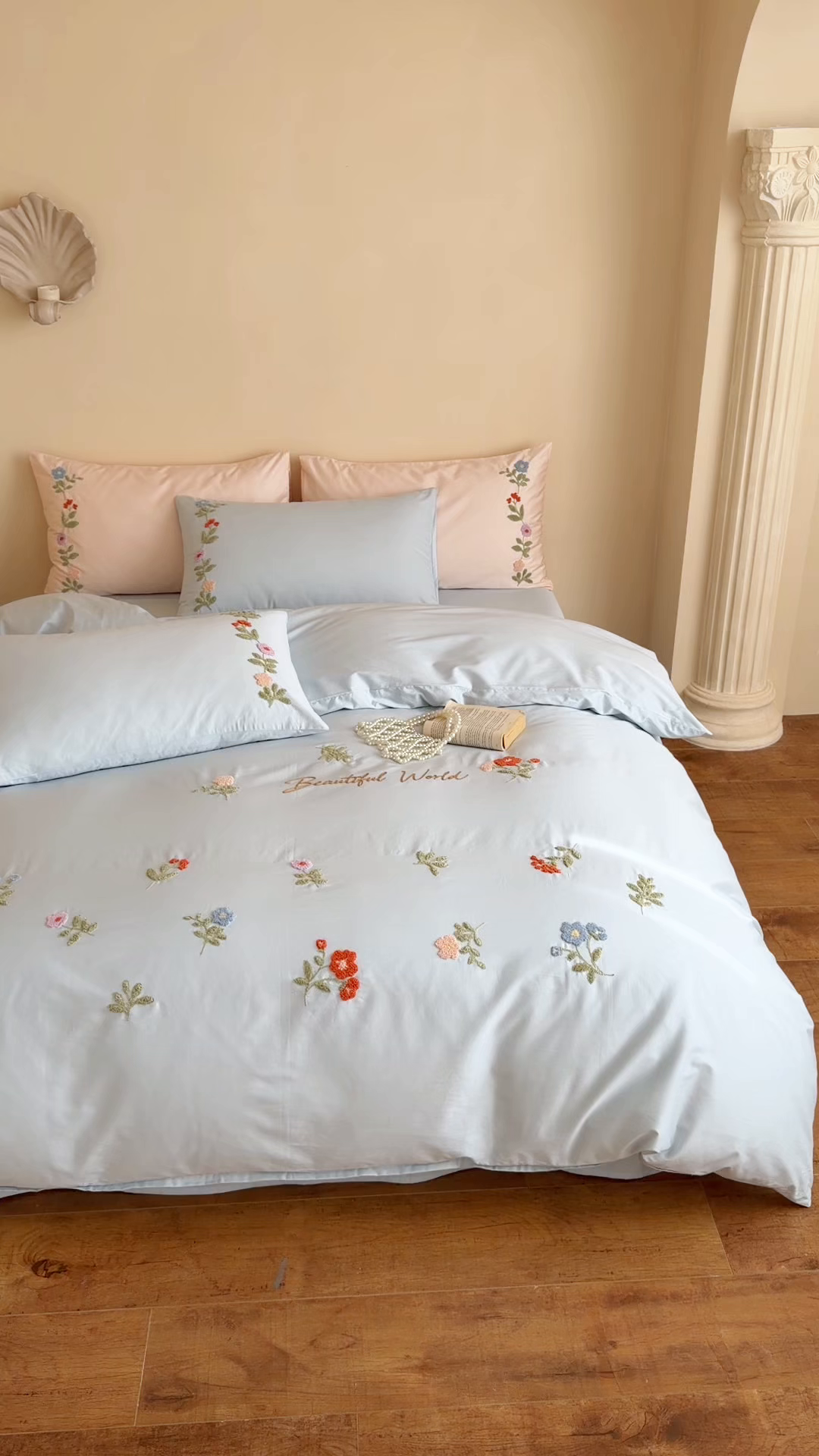 91家纺网 家纺一手货源 找家纺 优彩 2026春夏新款A类100支长绒棉毛巾绣四件套系列 醉花阴-蓝