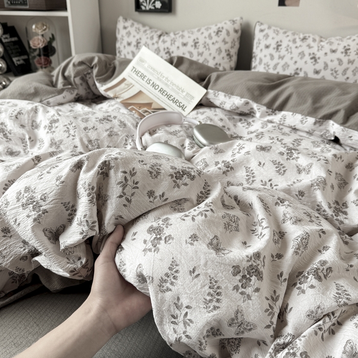 91家纺网 家纺一手货源 找家纺 雅阁尔家纺 2026新款轻奢复古美拉德风泡芙棉四件套水洗棉双层纱床单被套学生宿舍三件套床笠款 素蝶吟