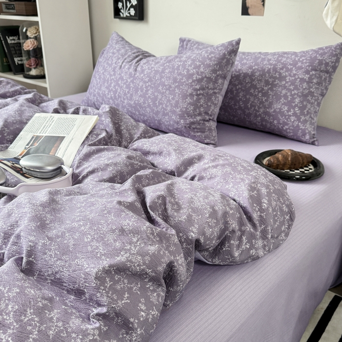 91家纺网 家纺一手货源 找家纺 雅阁尔家纺 2026新款轻奢复古美拉德风泡芙棉四件套水洗棉双层纱床单被套学生宿舍三件套床笠款 紫萝漫想