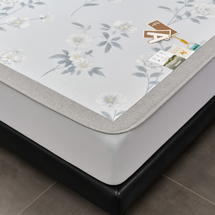 91家纺网 家纺一手货源 找家纺 小牛席业 2025新款加厚款-碳光凉感冰丝席系列（床笠款）凉席藤席冰藤席冰丝席竹席空调席草席乳胶席凉感豆豆席三 清馨玫瑰（床笠款）