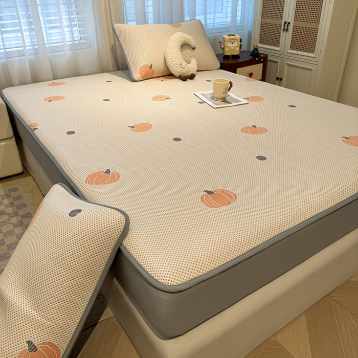 91家纺网 家纺一手货源 找家纺 凯罗 2026新款卡通实拍小红书爆款凉豆豆绣花凉席床笠可水洗床笠席子 小南瓜-桔