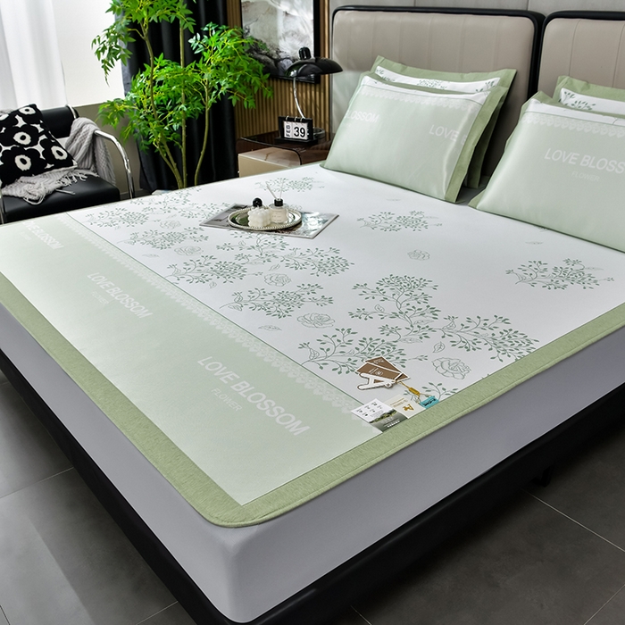 91家纺网 家纺一手货源 找家纺 小牛席业 2025新款加厚款-碳光凉感冰丝席系列（床笠款）凉席藤席冰藤席冰丝席竹席空调席草席乳胶席凉感豆豆席三 清新叶语-绿（床笠款）