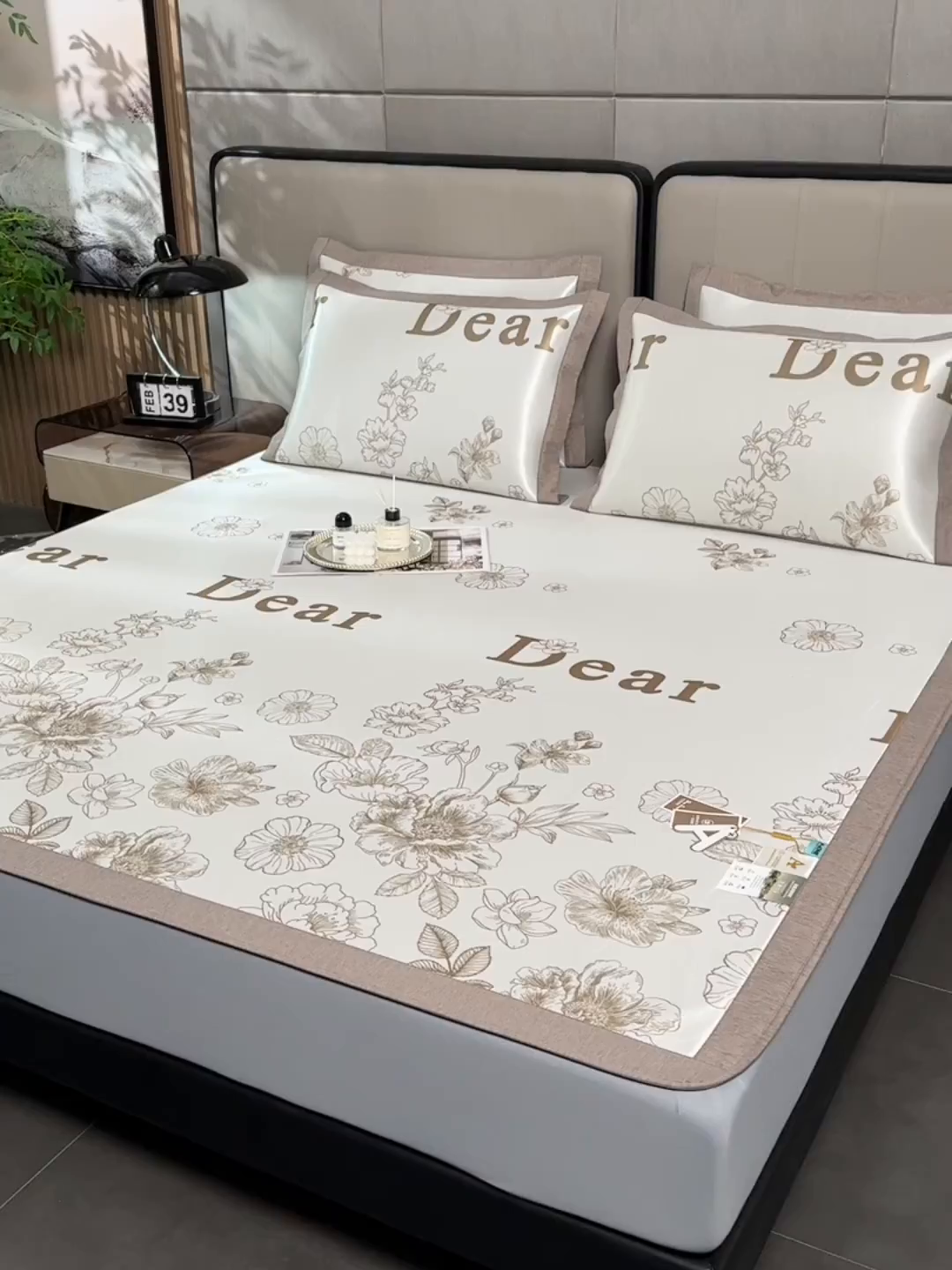 91家纺网 家纺一手货源 找家纺 小牛席业 2025新款加厚款-碳光凉感冰丝席系列（床笠款）凉席藤席冰藤席冰丝席竹席空调席草席乳胶席凉感豆豆席三 轻奢赫本（床笠款）