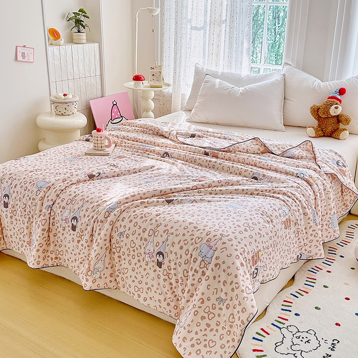 91家纺网 家纺一手货源 找家纺 优迈 2026新款A类针织棉嘟嘟被夏被春秋被空调被儿童学生被子被芯 星星豹纹咖