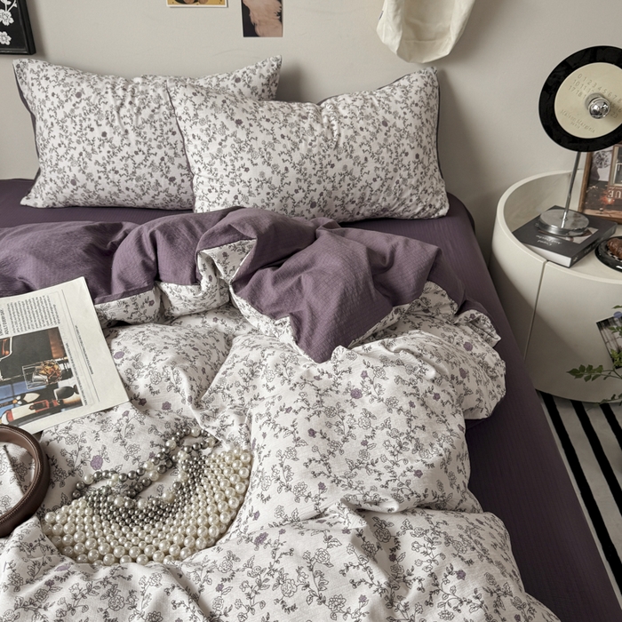 91家纺网 家纺一手货源 找家纺 雅阁尔家纺 2026新款复古美拉德风泡芙棉双层纱床单床笠款水洗棉四件套学生宿舍三件套单被套 春风拂梦