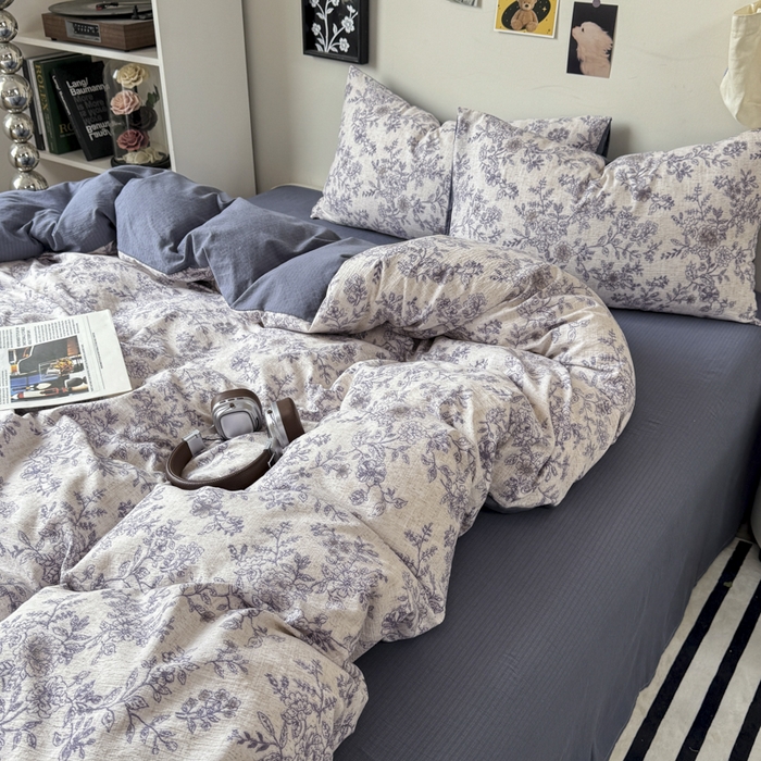 91家纺网 家纺一手货源 找家纺 雅阁尔家纺 2026新款复古美拉德风泡芙棉双层纱床单床笠款水洗棉四件套学生宿舍三件套单被套 青花瓷