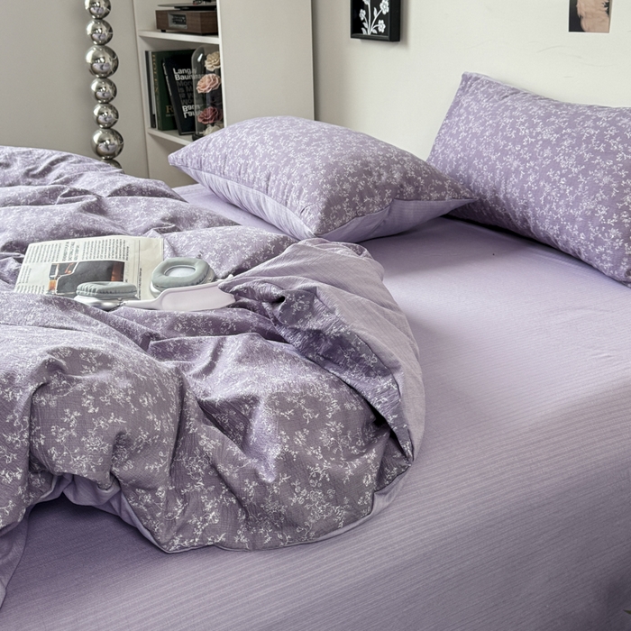 91家纺网 家纺一手货源 找家纺 雅阁尔家纺 2026新款复古美拉德风泡芙棉双层纱床单床笠款水洗棉四件套学生宿舍三件套单被套 紫萝漫想