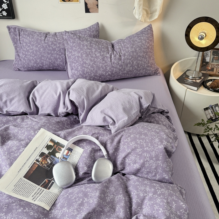 91家纺网 家纺一手货源 找家纺 雅阁尔家纺 2026新款复古美拉德风泡芙棉双层纱床单床笠款水洗棉四件套学生宿舍三件套单被套 紫萝漫想