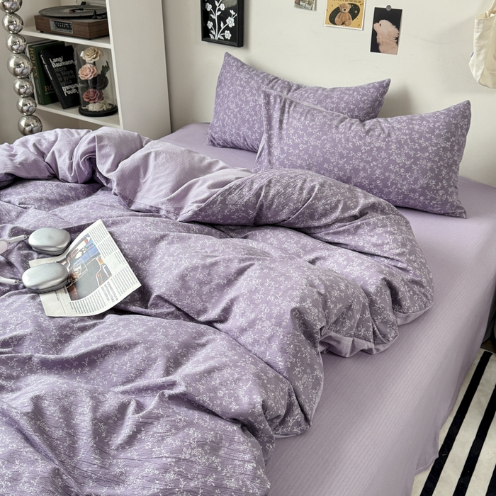 91家纺网 家纺一手货源 找家纺 雅阁尔家纺 2026新款复古美拉德风泡芙棉双层纱床单床笠款水洗棉四件套学生宿舍三件套单被套 紫萝漫想