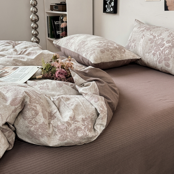 91家纺网 家纺一手货源 找家纺 雅阁尔家纺 2026新款复古美拉德风泡芙棉双层纱床单床笠款水洗棉四件套学生宿舍三件套单被套 知音咖